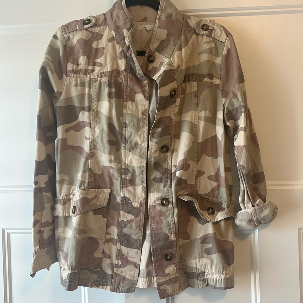 Camo Utility Quilted Cargo Jacket - Picture 1 of 4